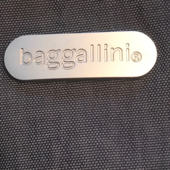 Baggallini crossbody - teenee baggallini - Picture 7 of 8